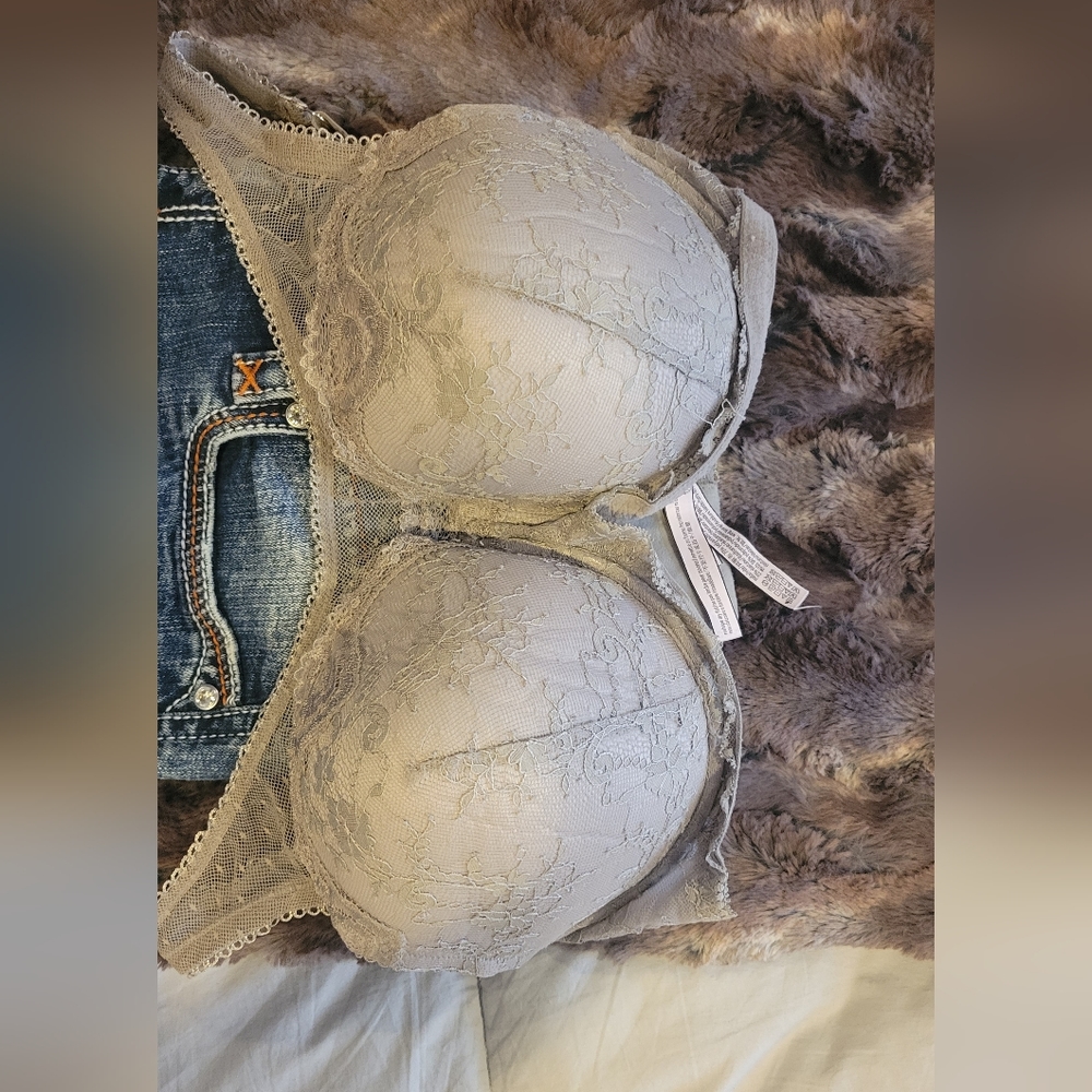 38DDD Victoria's Secret Bra